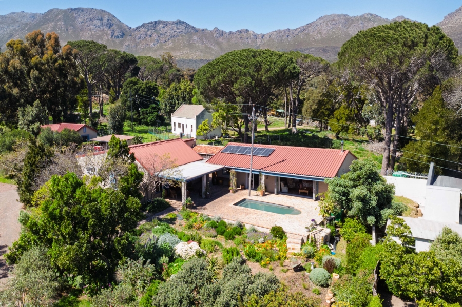 7 Bedroom Property for Sale in Tre Donne Estate Western Cape